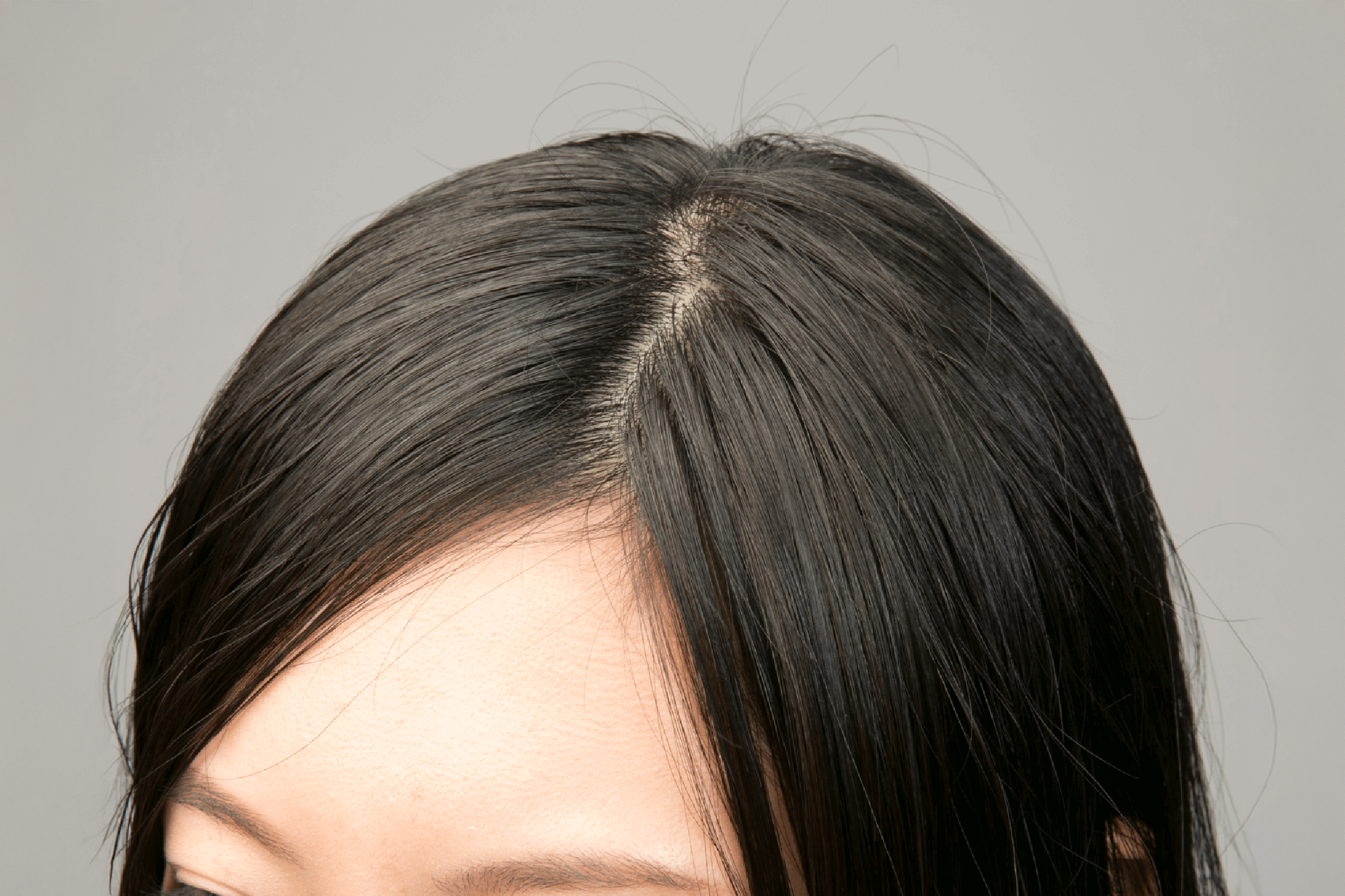 ぺたんこ髪はどうしたらいい？ふんわり髪へのステップ｜リジェンヌヘアケアコンテンツ｜大正製薬